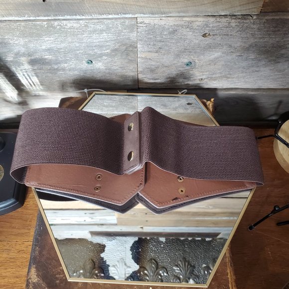 Coffee & Gold Vintage Style 3-Buckle Cumberbund Belt-Elastic Back-Snap Closure. - Picture 7 of 8